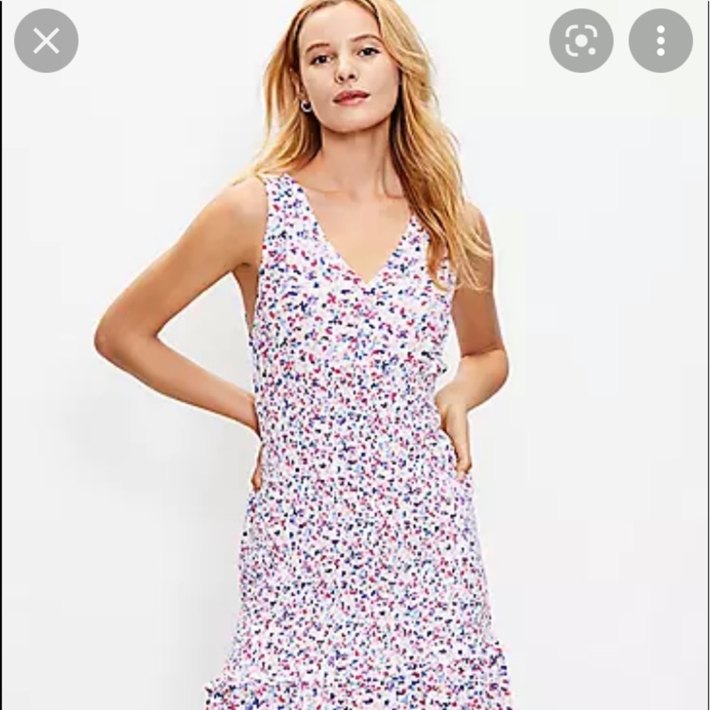 NWT szL smocked Loft Beach 🏖 floral dress